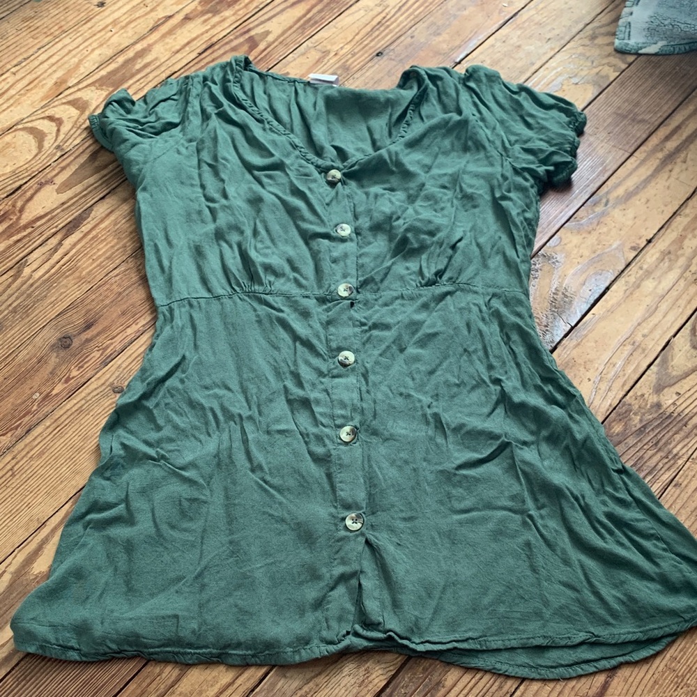 Green Button-Up Women's Top